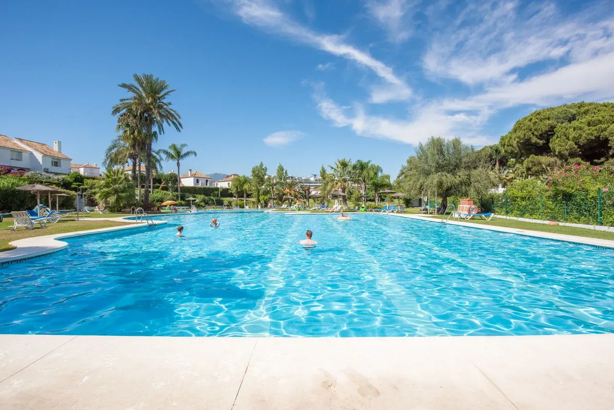 66d8f1f2-b803-4165-b466-14539b75d28e