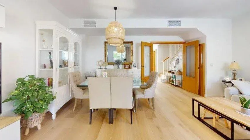 00bbc984-dfb0-42d2-945c-0bec407ee533