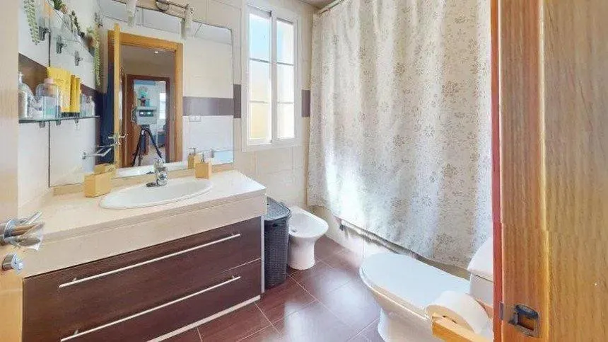 3ac59632-c84f-437a-98a9-779128b5e9e3