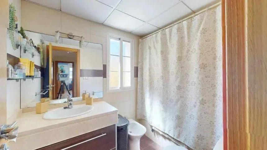 4b2b9fed-aab0-4cc4-881b-83d38ac8498a