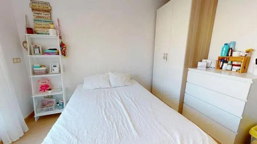 82754e40-2ee7-4584-beda-1847d3b9ccb3