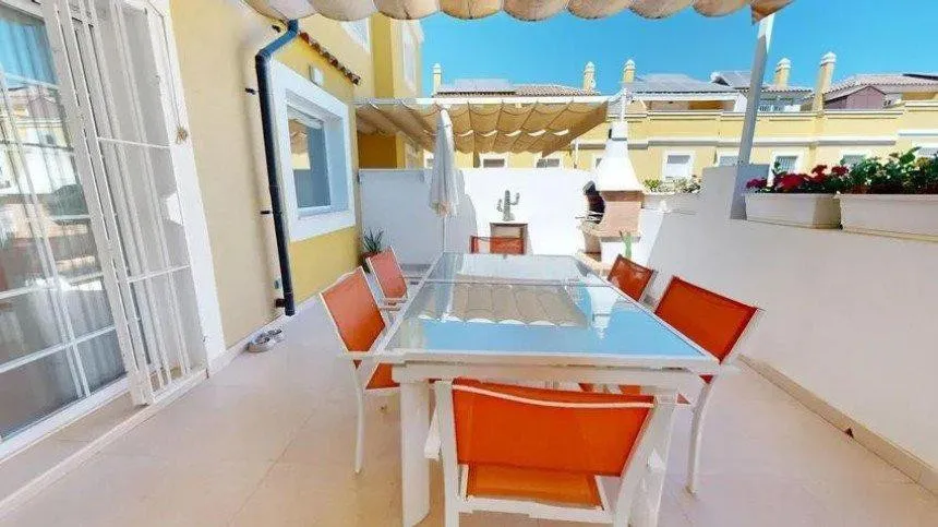 9d5f0e93-5758-444a-b722-3818da6553e0