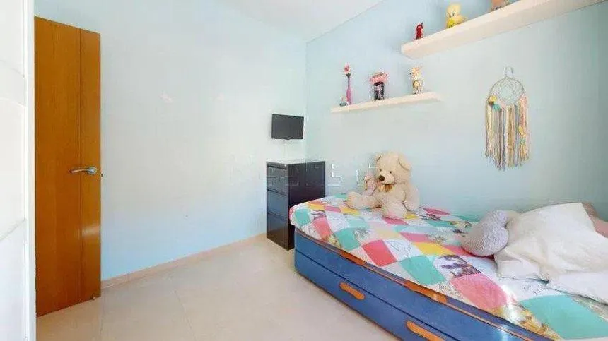 c4b81320-cb46-4091-97e0-6b194b4c4595