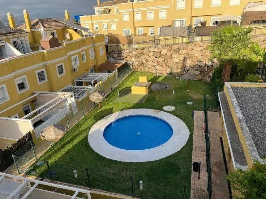 ec8e48b0-0147-4677-8f9d-9ede24ed2333