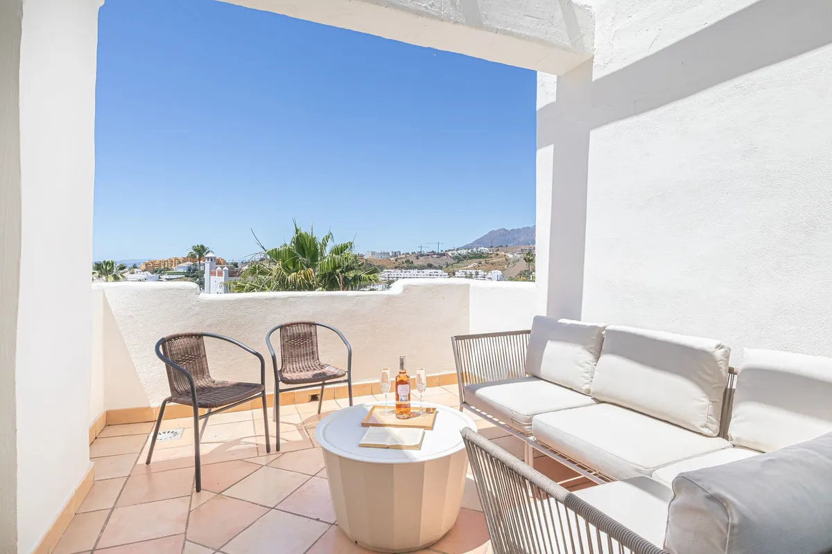 8c4cc844-36d0-4848-bae2-173f2449f240