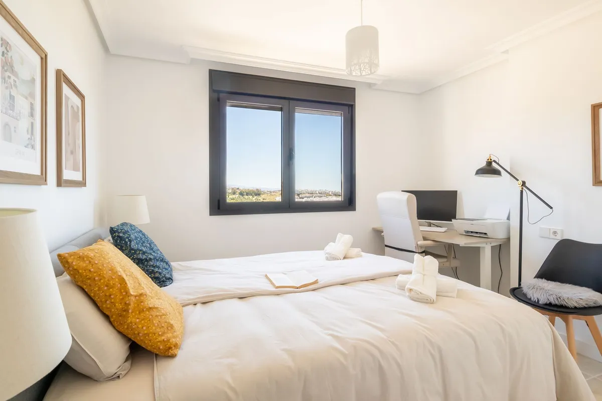 c77a092b-1516-48f7-ba6c-b0133668fa5b