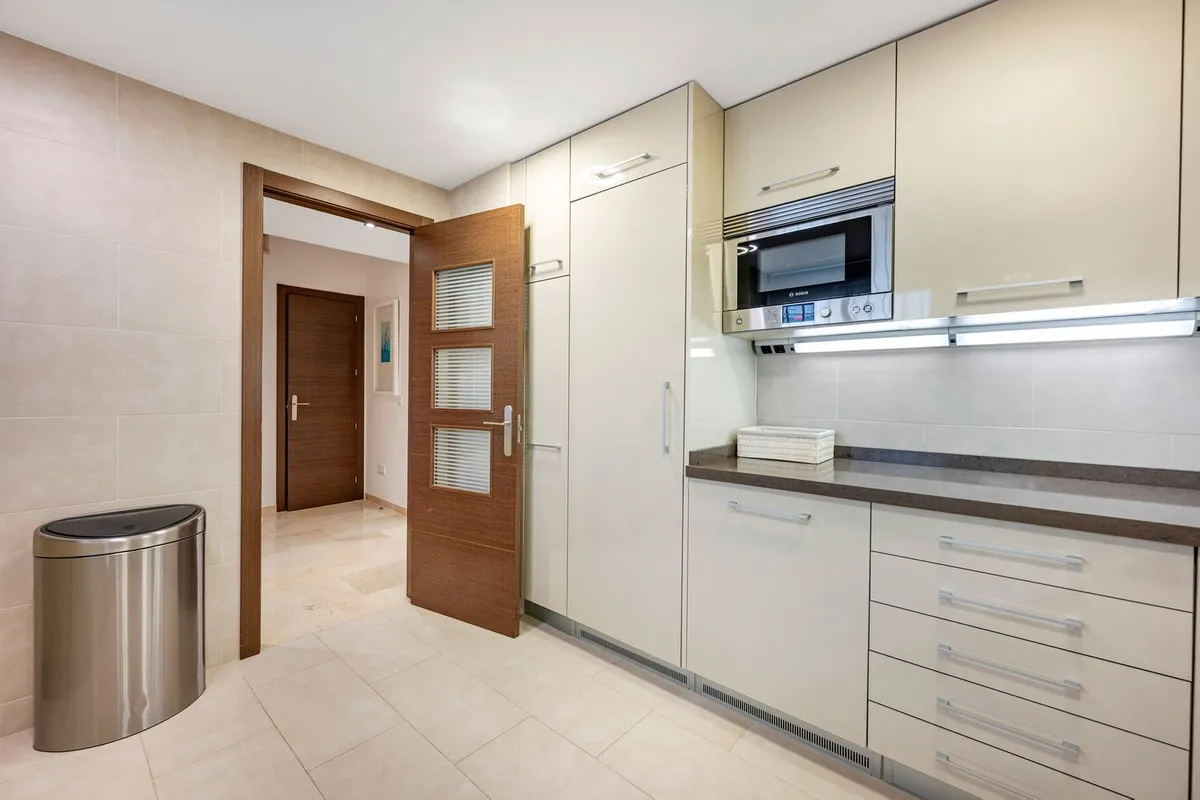 79891fa1-66fa-45b0-ab8b-ece9dfbc3ba6