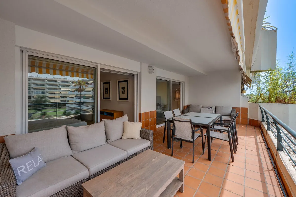 7c842640-39db-4bf7-8214-a1fd2a3ad5b4