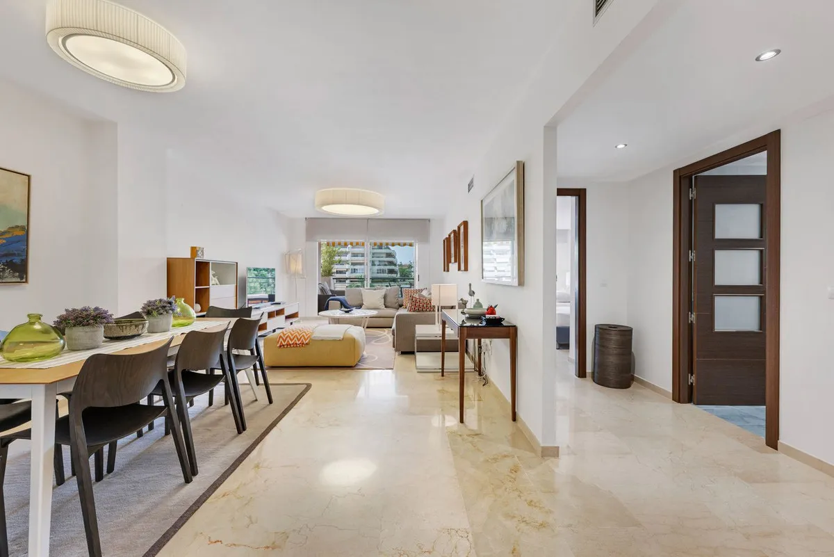 d9a82bdd-9fad-492c-b373-f80936a101de