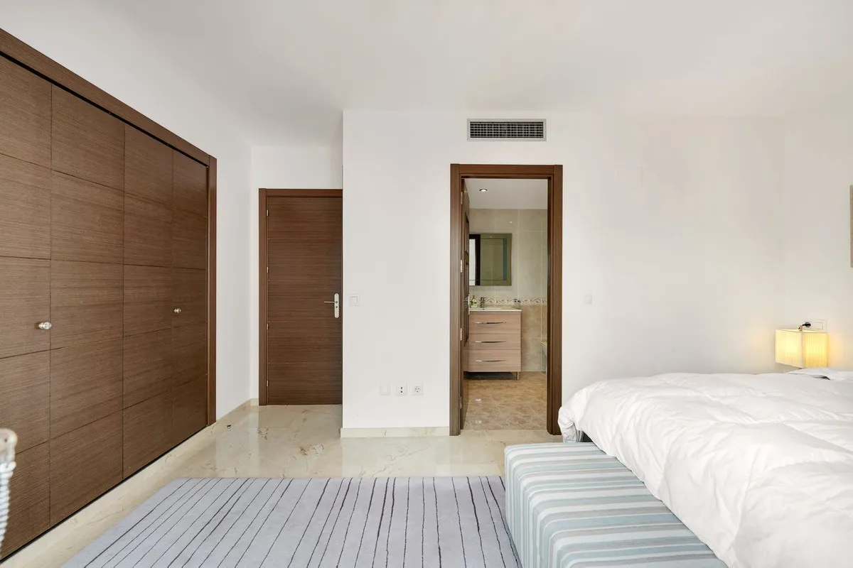 dcf3d465-75eb-42e6-8378-d639f274f165