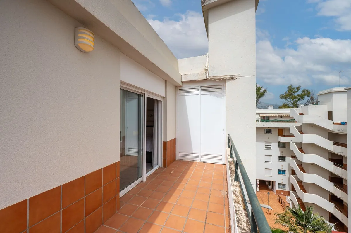 ed81de25-4b82-48ff-95f3-95a74a67a5e9