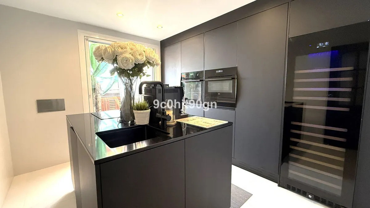 9a2bdfa3-2d13-4a2e-8be5-d7ed665886c1