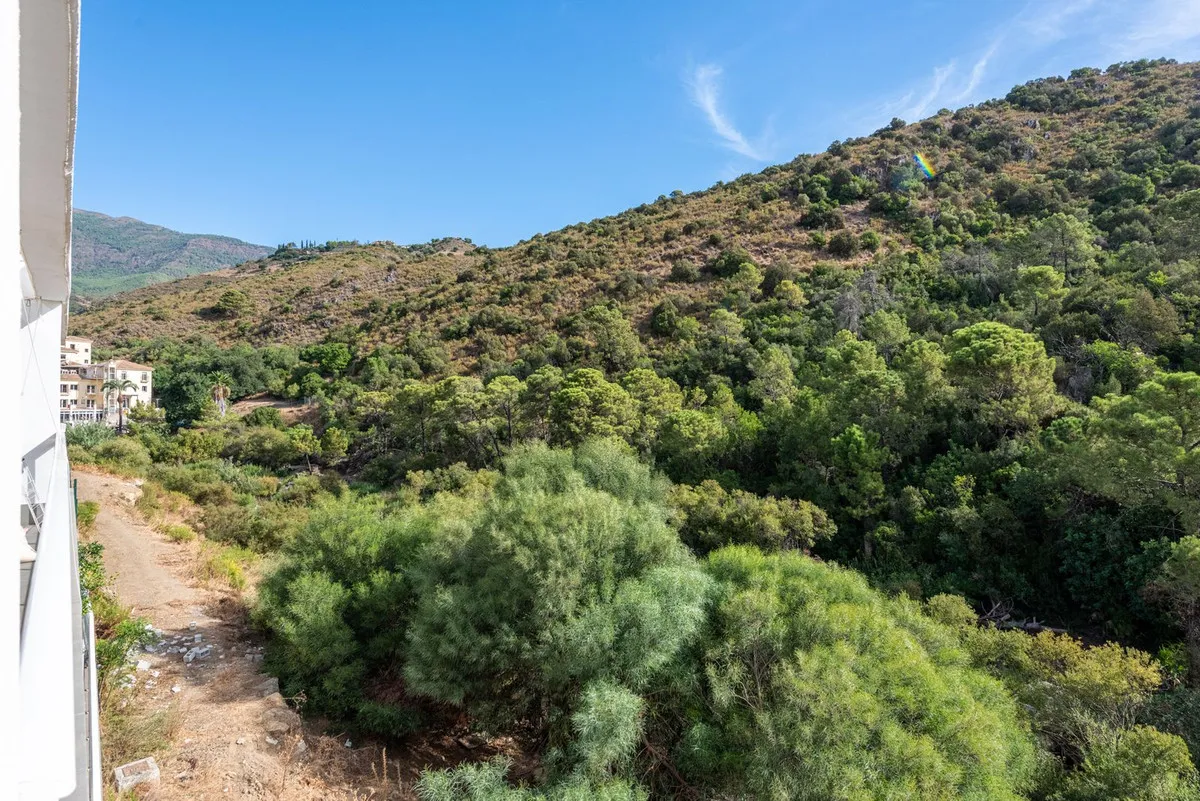 35ca6203-2042-4504-8eba-9794310741e8