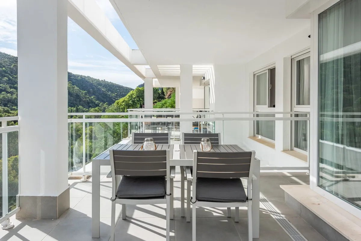 a974c46c-f3f7-4f1d-83eb-662d82176503