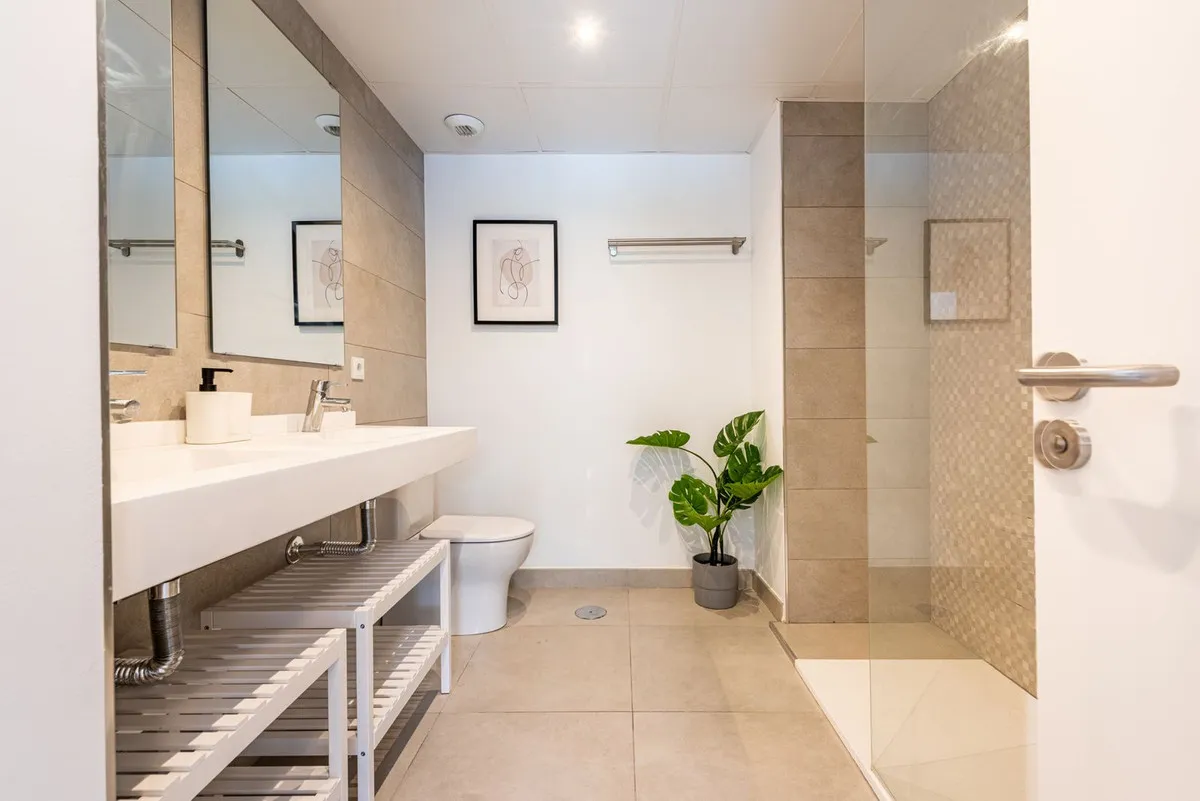 d63260c2-43d3-4db4-a064-e0f8bcf5346d