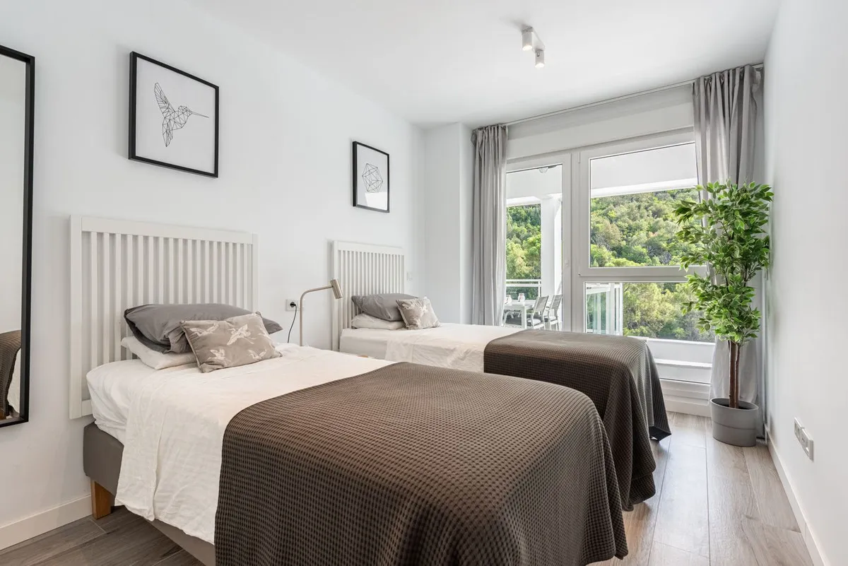 eb9faf36-f562-4ea9-bd3f-627a6e984f68