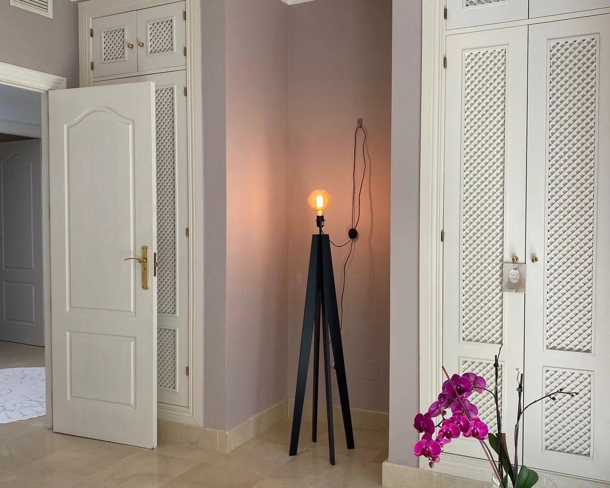 1f238d5d-9ee0-4fa5-87f4-54af1c315ca1