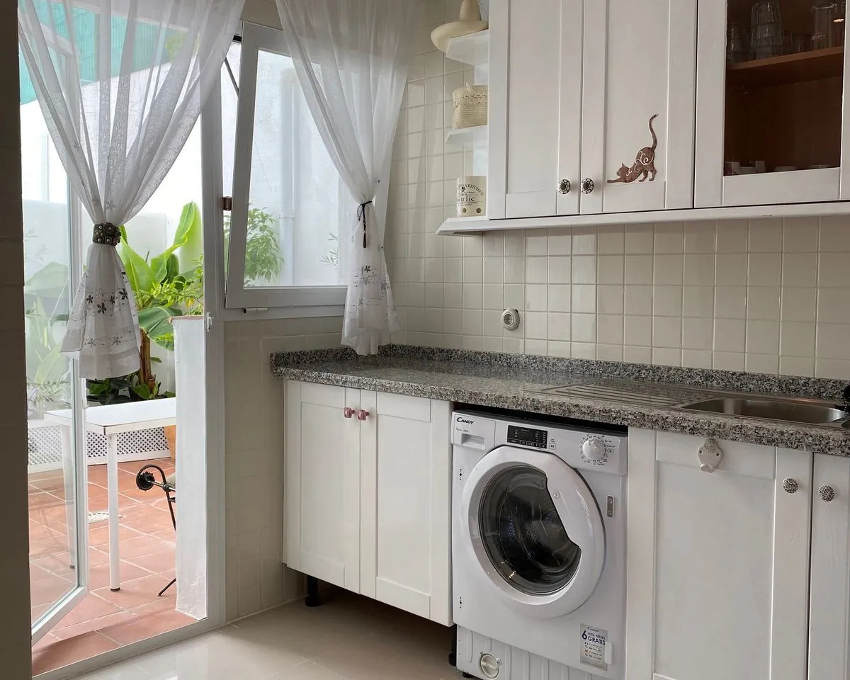 7f7bb0da-6333-4533-981e-8f611c7fa76a