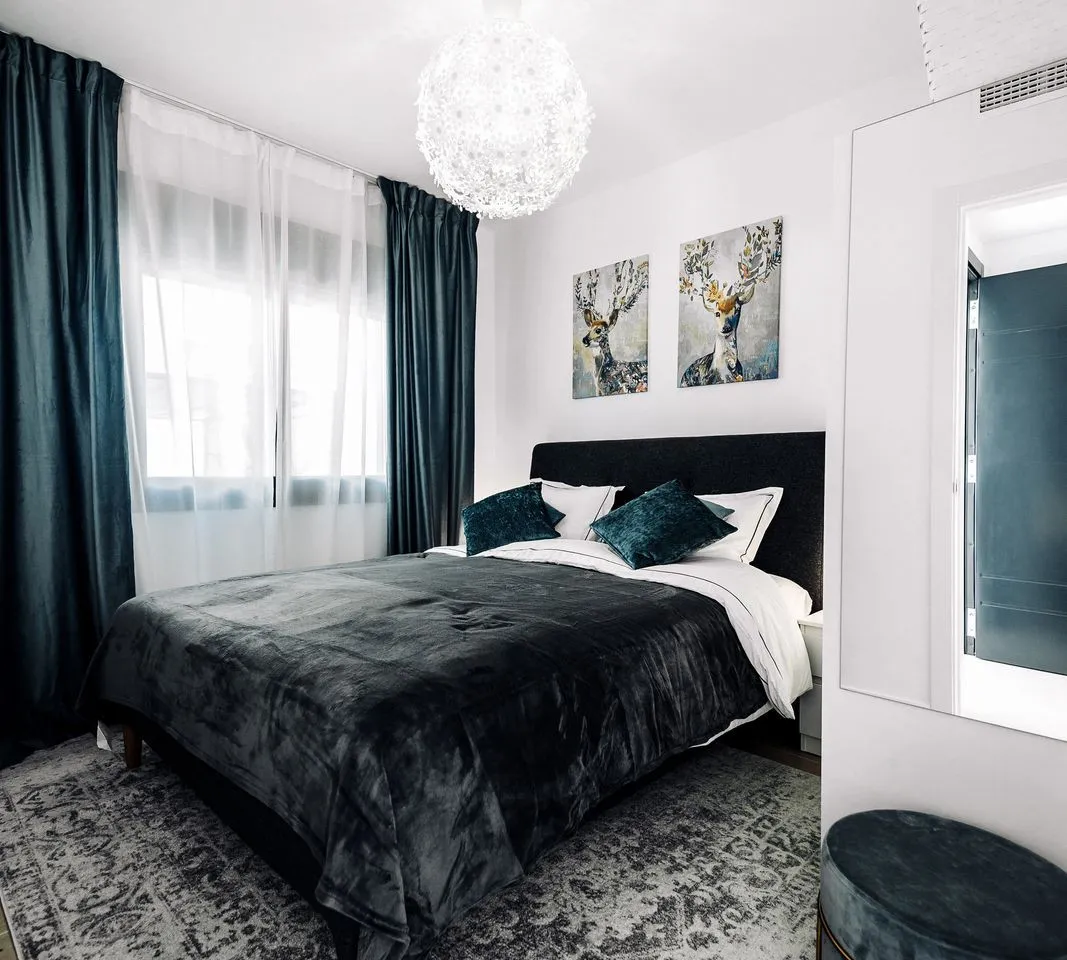 814b7a33-0ecc-4173-ba10-922a553aa760