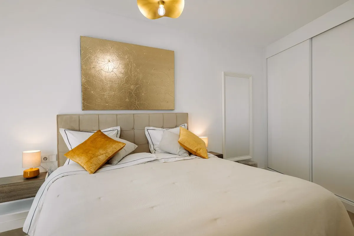 f0c28b0c-5243-47e6-9bf2-ad181f5c37f6