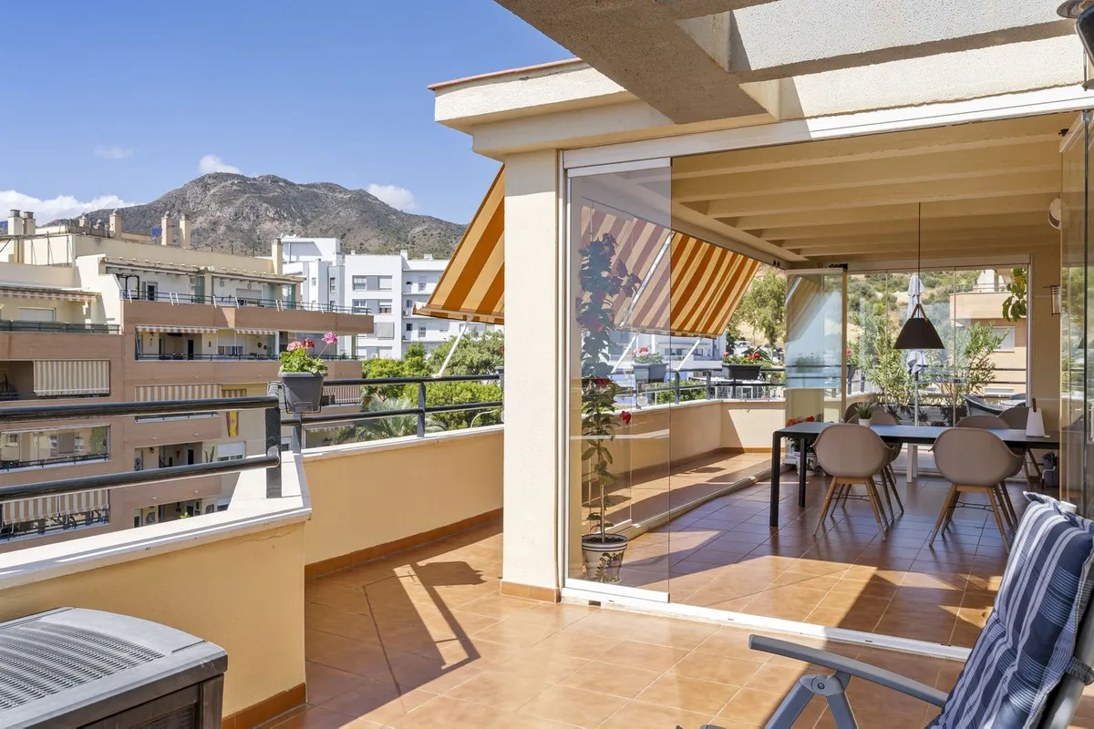 5cf2479e-f999-48cb-b5b3-cb88f6e30faf