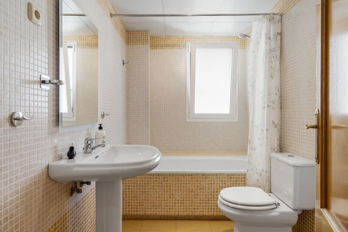 bfc0ab3c-bfc2-4041-a2a7-19fe639ae0ce