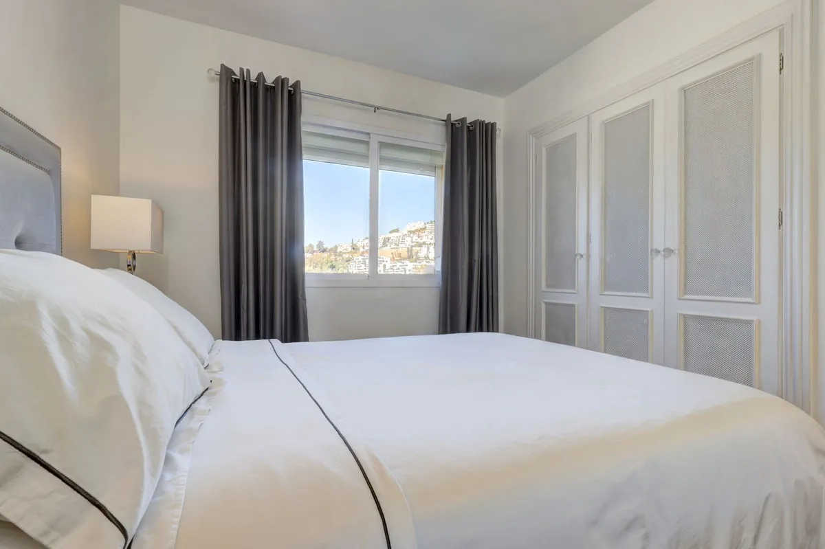 2eabe817-a5f7-4115-971d-0f52a4e840ac