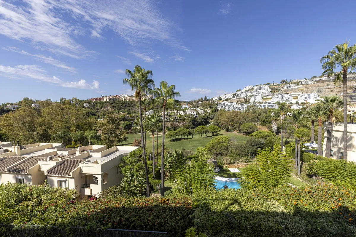 68c1b937-3809-49f4-8a17-7a7bd66b8983