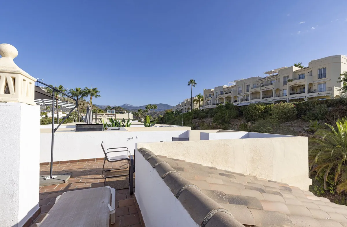 e1796d9f-0b61-4e32-9fc3-f5d9a01dcd40