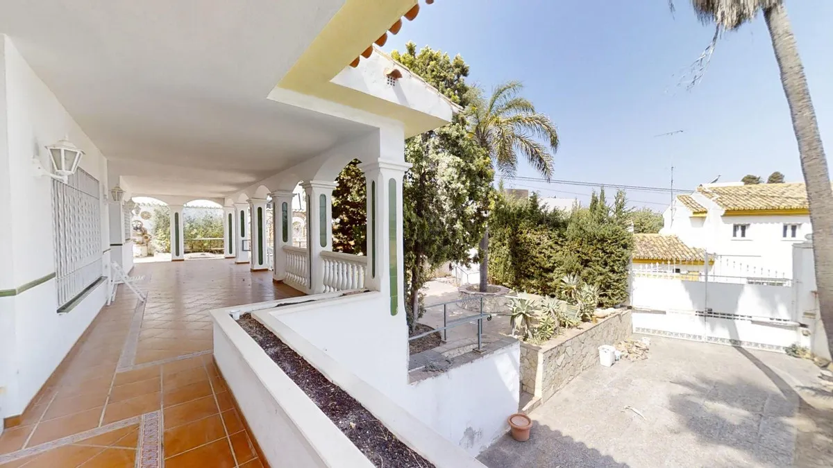 11c34052-2f7d-4b2b-9a7d-8be79de89814