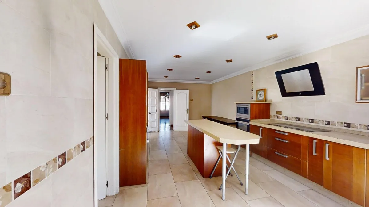 166f0bc7-693c-459d-a278-dd8fea922ba8