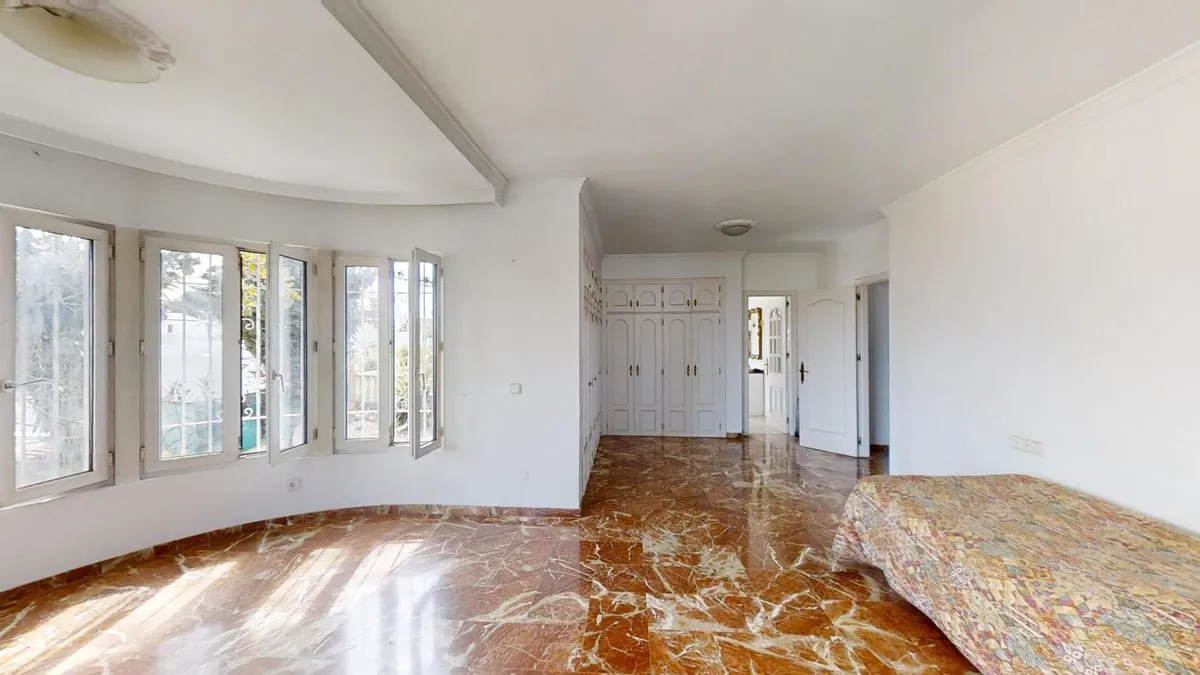 bfe866b7-3ee0-4c9e-87d3-e44df9d3f718