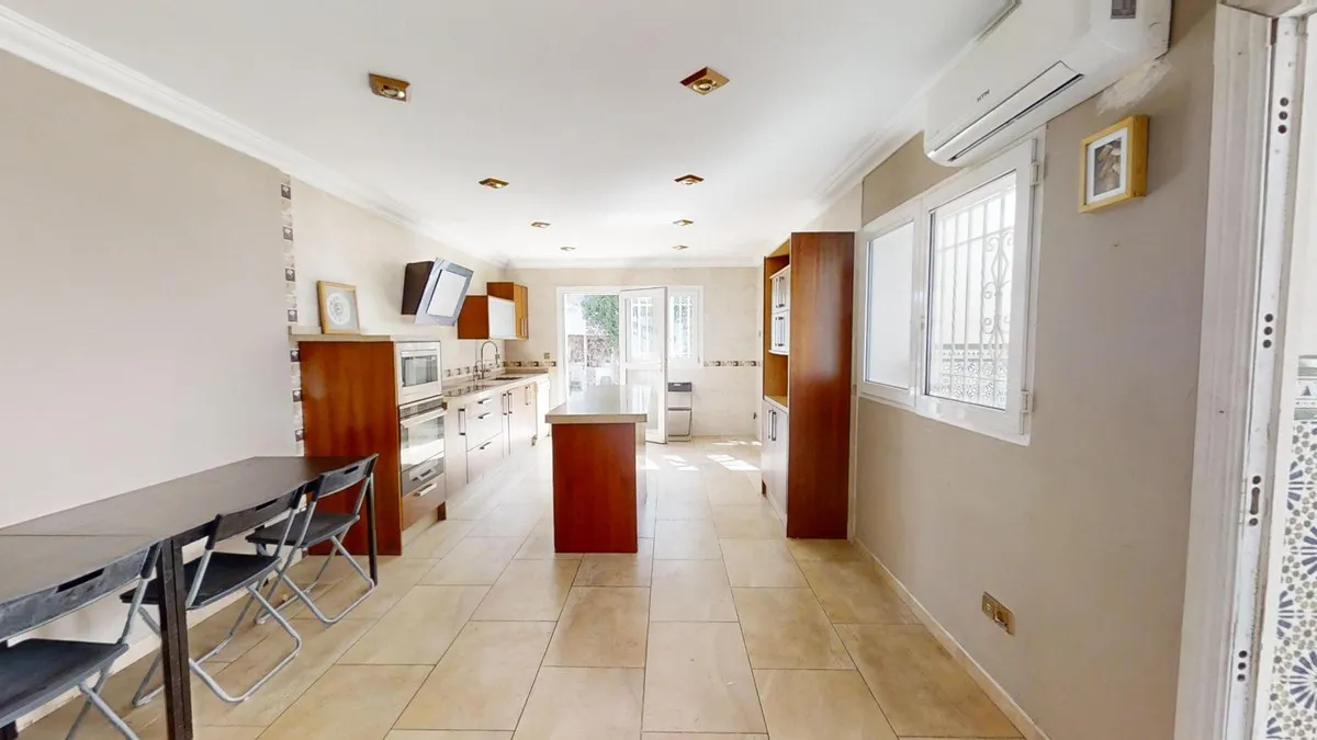 c63e8482-f3c4-4ea3-9cd2-fcd12531226d