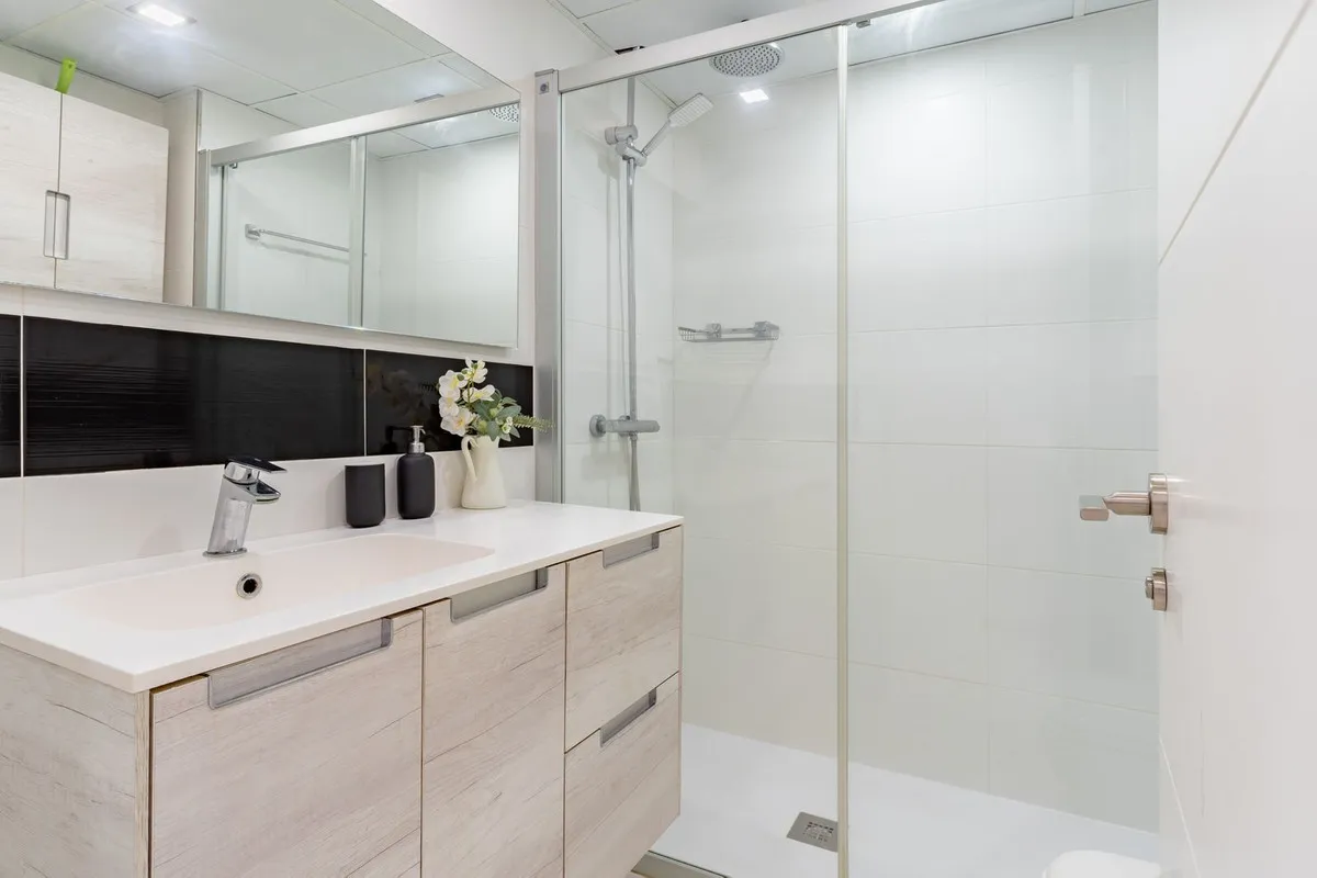 4ea5e05c-0bdf-401c-9115-bba2f681a736