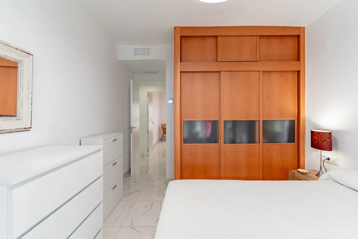 7889caff-feba-4b03-a4dd-d1e370734bd5