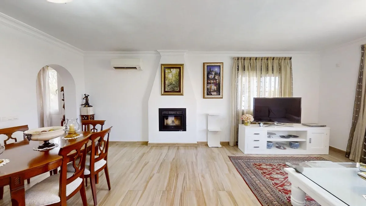 047d637a-6003-4d2e-b929-7571dd9fb61f