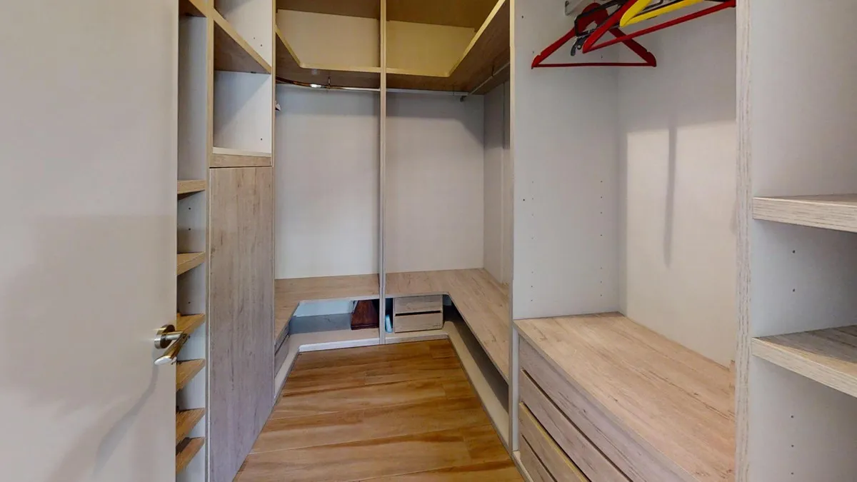 aa817c4f-8652-4c3b-a08a-a185fbd86504