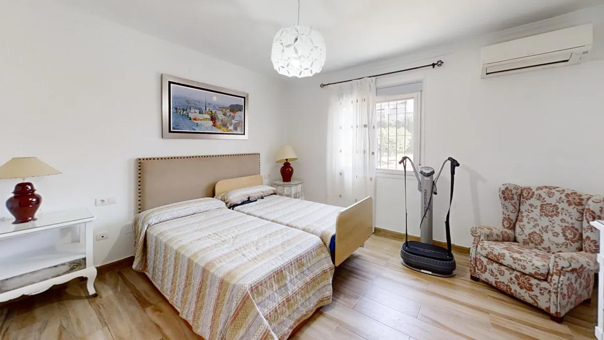 d5afc211-5726-411f-9805-880ecc5f6afb