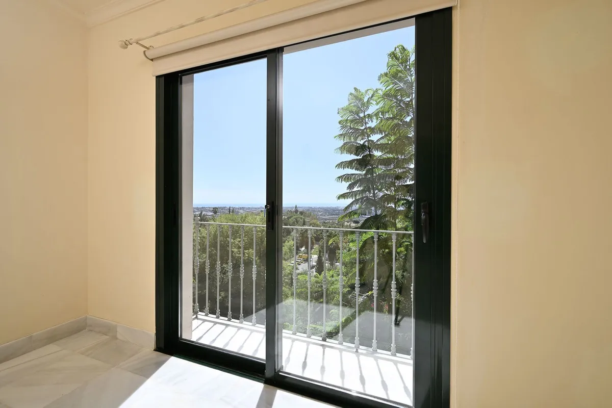 25bf62a8-6098-451d-ac76-0679dbea1e8a