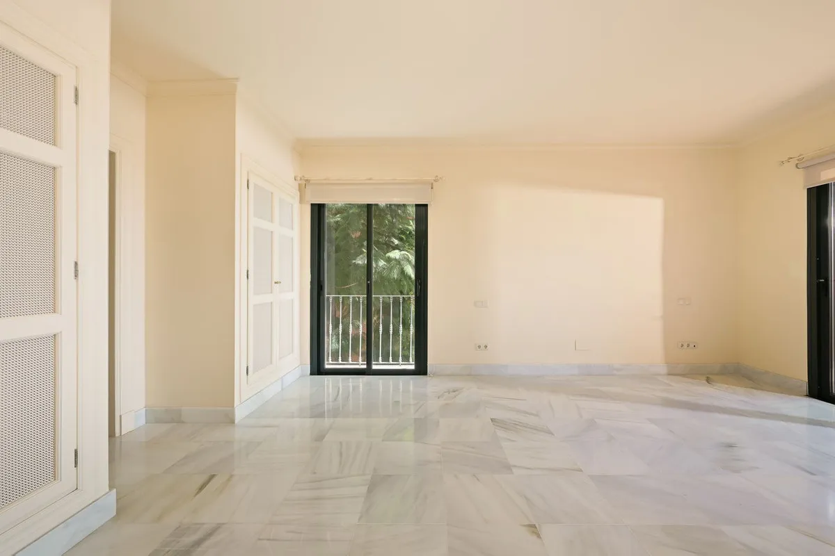 c68cb10a-8060-430d-8dcf-688477f0b3d6