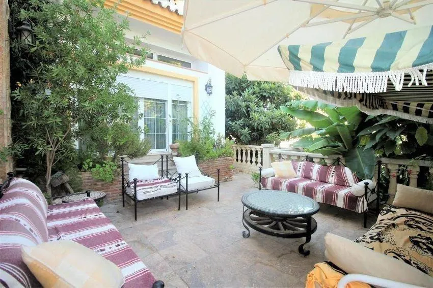 c61e5781-aea9-4a3e-8ca6-0437618e8a0b