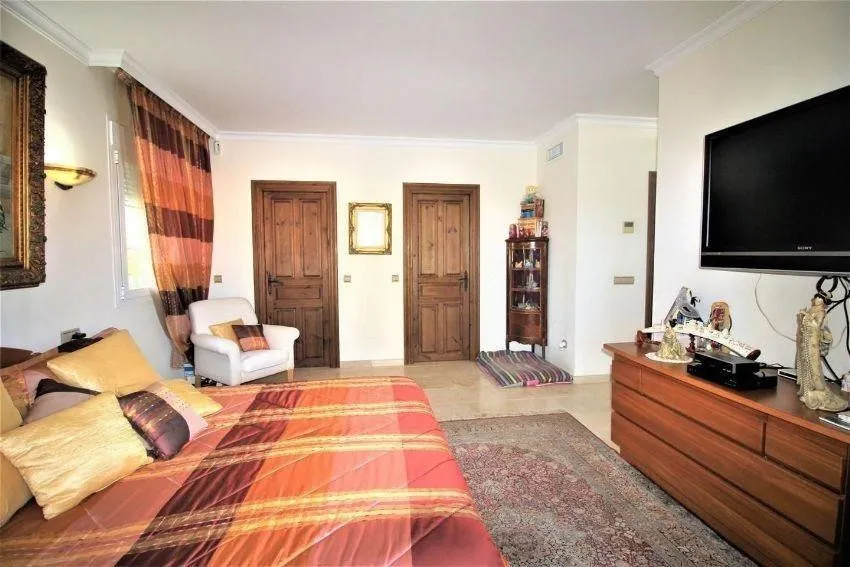 d78ba2f1-cc77-48fa-9b93-8bce10424e6f