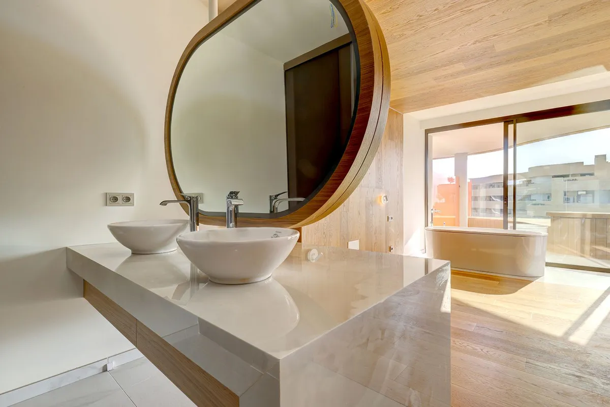 03f76d2b-692f-47d7-ba77-49b469e95f41