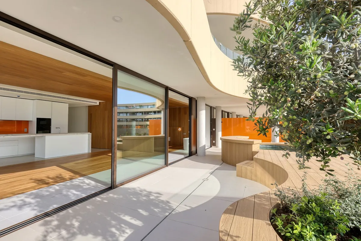 51bd4d72-c506-4c32-baef-cbadf51253ed