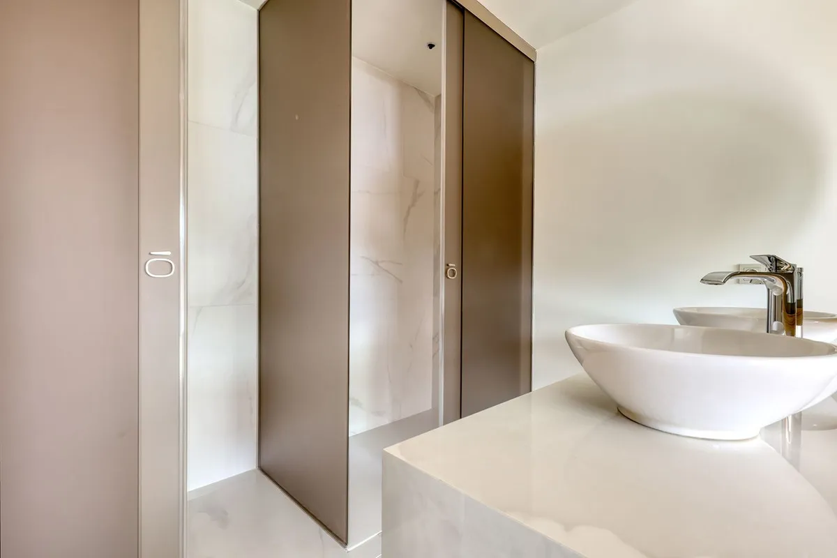 938fe983-4a97-469f-ad06-9914fda91f1e