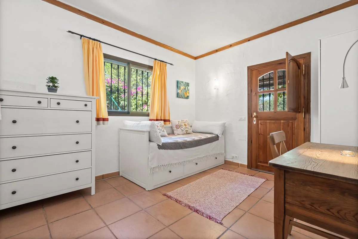 687633bb-fc95-4f73-978c-5f85fa166907