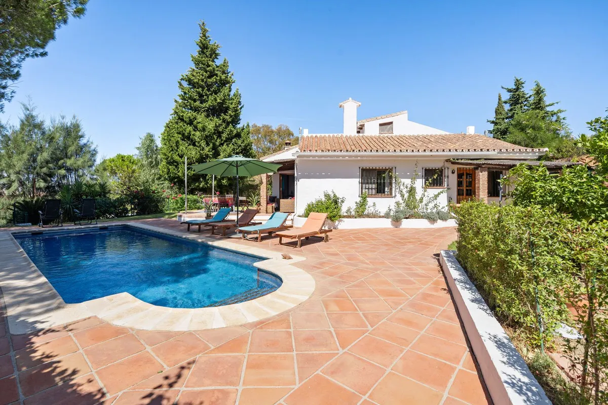 e3371074-dd01-4c1f-a744-a17a7ff97cd4