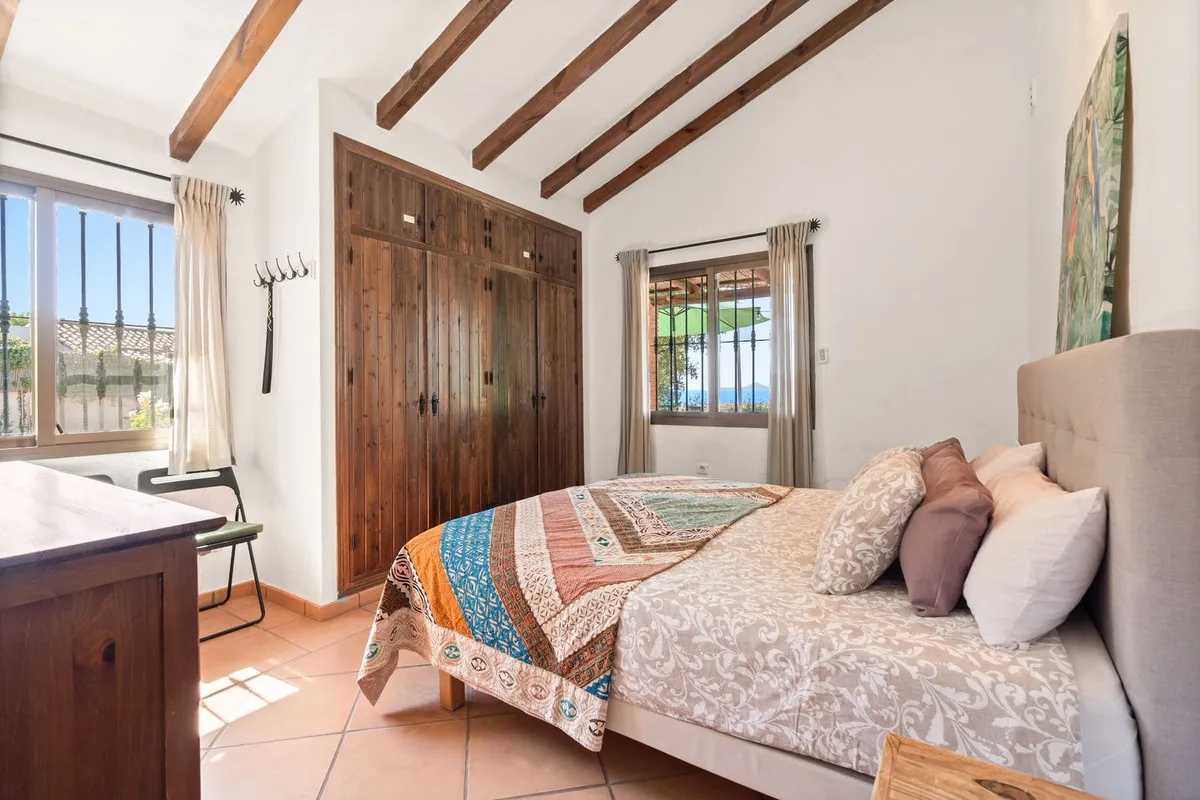 e48ae02e-70f0-4bea-a18e-3a010a956dd7