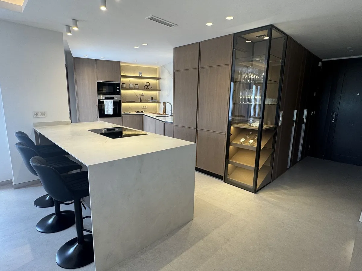 63d3b95d-8b3f-403b-a852-e4fbabde82c0