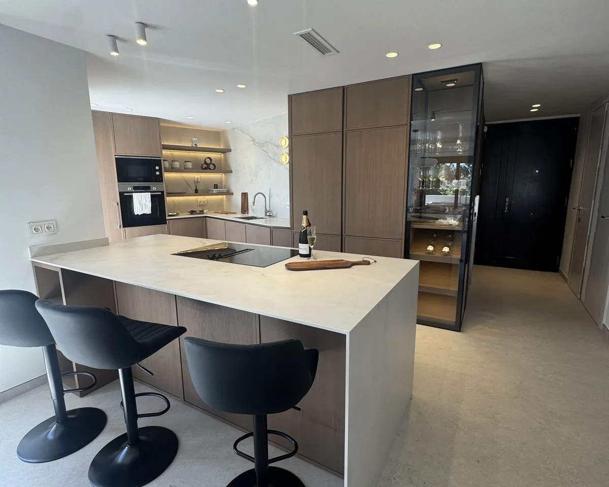 f4d3dd5c-d7b4-4284-904a-89b606ba0451